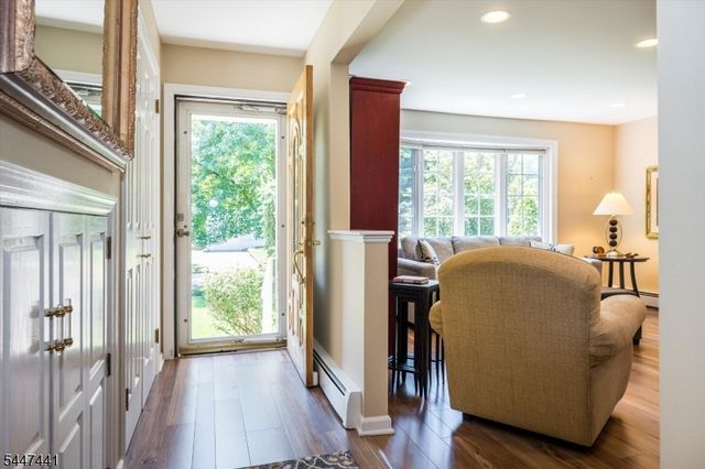 107 Gaynor Pl, Glen Rock Boro, NJ 07452