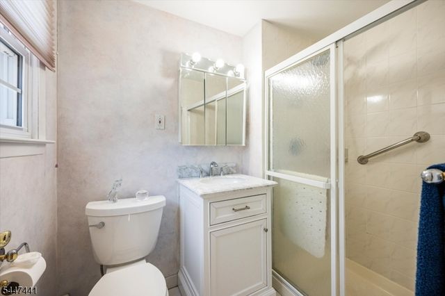 107 Gaynor Pl, Glen Rock Boro, NJ 07452