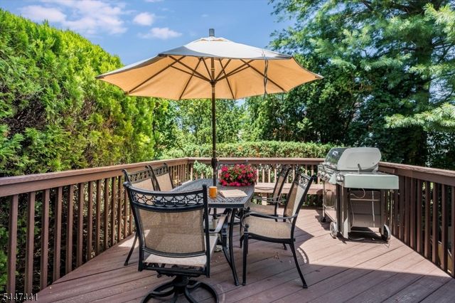 107 Gaynor Pl, Glen Rock Boro, NJ 07452