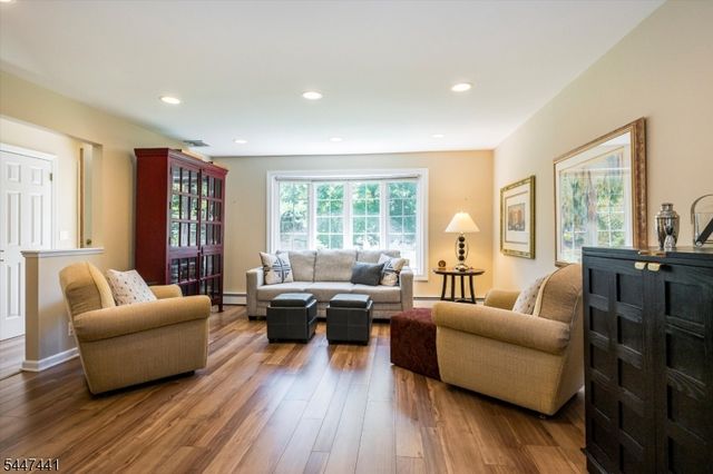 107 Gaynor Pl, Glen Rock Boro, NJ 07452