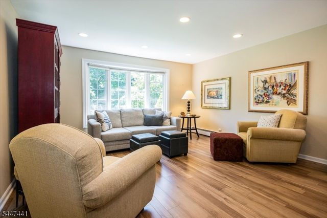 107 Gaynor Pl, Glen Rock Boro, NJ 07452