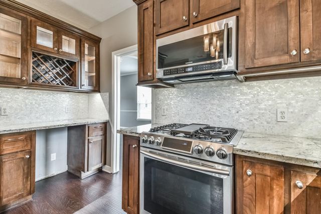 6122 Spanish Oak Drive, Pasadena, TX 77505