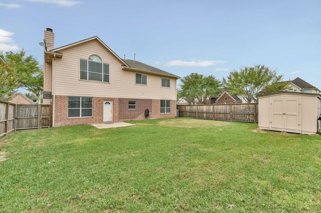 6122 Spanish Oak Drive, Pasadena, TX 77505