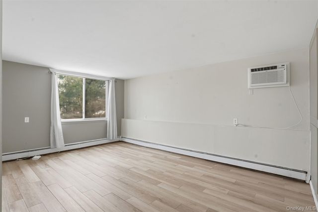 3 Hook Road 15A, Poughkeepsie, NY 12601