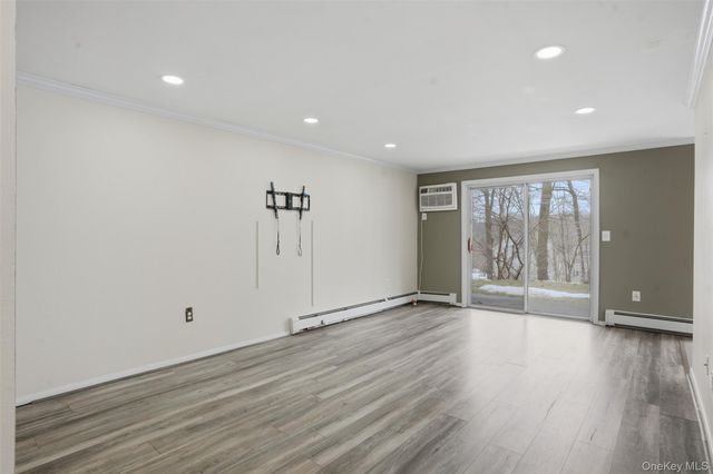 3 Hook Road 15A, Poughkeepsie, NY 12601