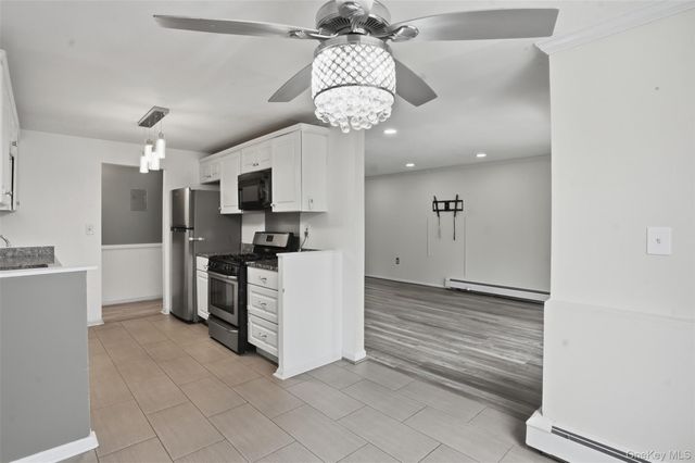 3 Hook Road 15A, Poughkeepsie, NY 12601