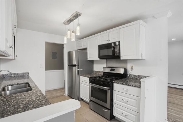 3 Hook Road 15A, Poughkeepsie, NY 12601