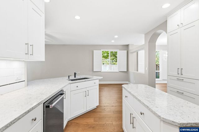 1857 Webster Dr SE, Salem, OR 97302