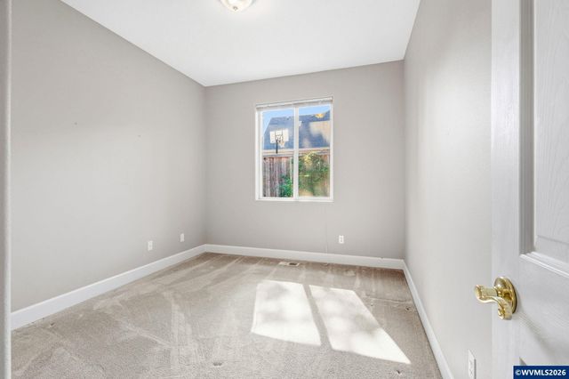 1857 Webster Dr SE, Salem, OR 97302