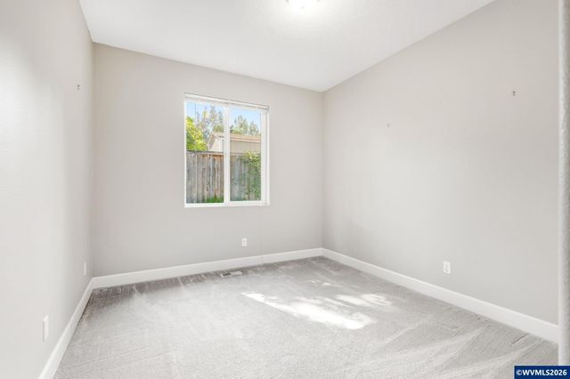 1857 Webster Dr SE, Salem, OR 97302