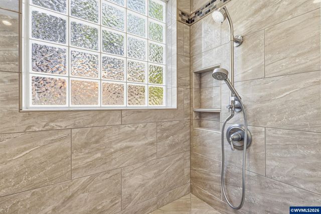 1857 Webster Dr SE, Salem, OR 97302
