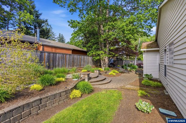 1857 Webster Dr SE, Salem, OR 97302