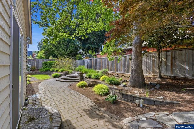 1857 Webster Dr SE, Salem, OR 97302