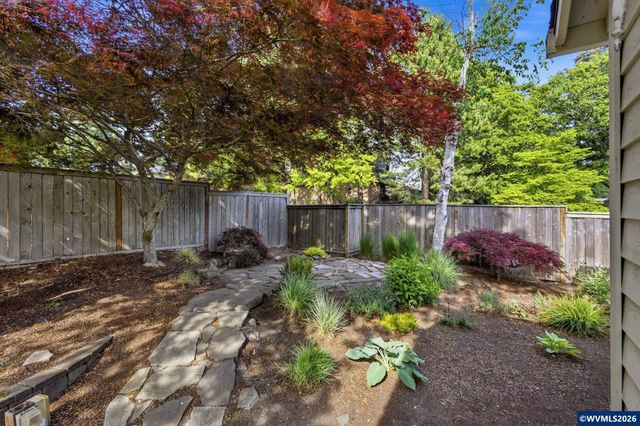 1857 Webster Dr SE, Salem, OR 97302