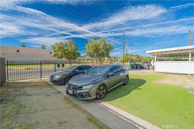 835 E Avenue Q, Palmdale, CA 93550