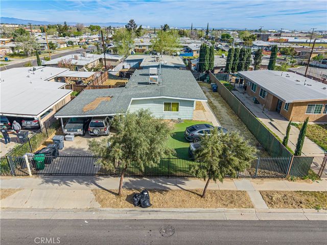 835 E Avenue Q, Palmdale, CA 93550