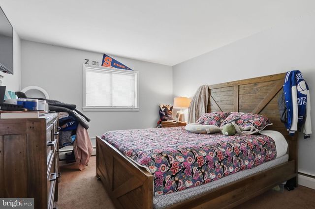 318 N WARWICK RD, Lawnside, NJ 08045