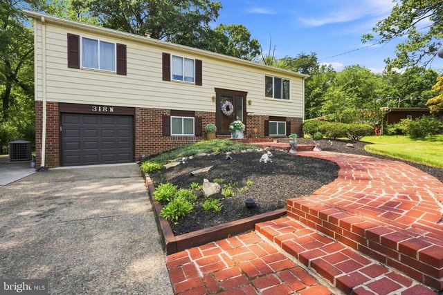318 N WARWICK RD, Lawnside, NJ 08045