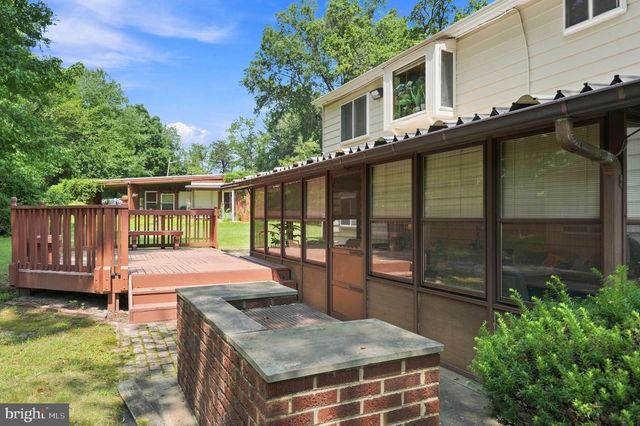 318 N WARWICK RD, Lawnside, NJ 08045