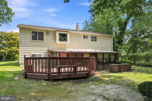 318 N WARWICK RD, Lawnside, NJ 08045
