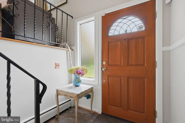 318 N WARWICK RD, Lawnside, NJ 08045