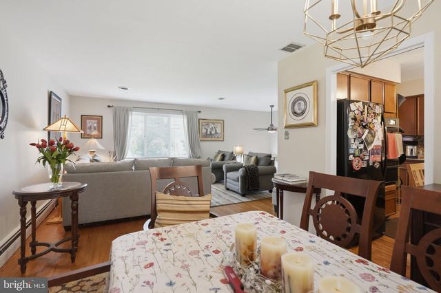 318 N WARWICK RD, Lawnside, NJ 08045