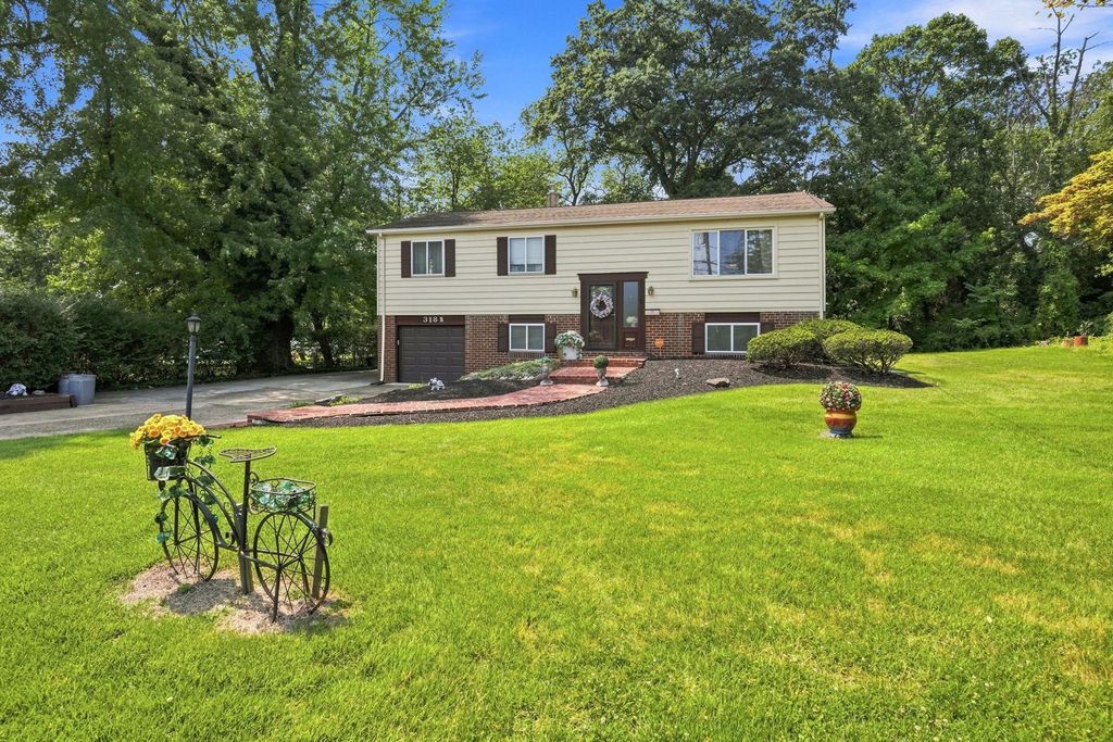 318 N WARWICK RD, Lawnside, NJ 08045