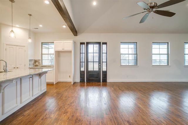101 Consolation Drive, Millsap, TX 76066