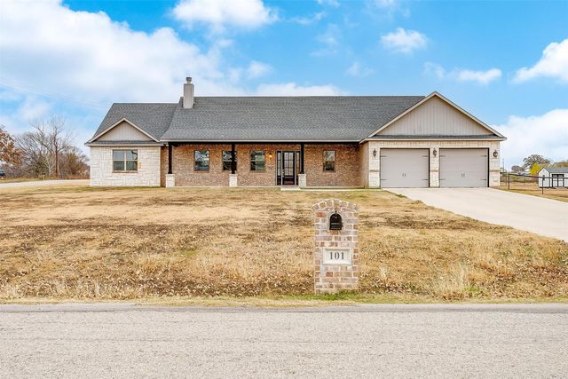 101 Consolation Drive, Millsap, TX 76066