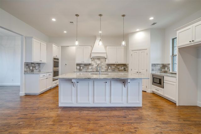 101 Consolation Drive, Millsap, TX 76066