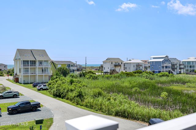 128 Sea Oaks Court, N Topsail Beach, NC 28460