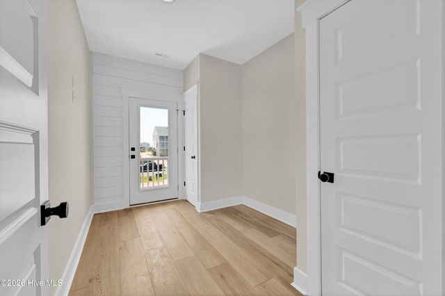 128 Sea Oaks Court, N Topsail Beach, NC 28460
