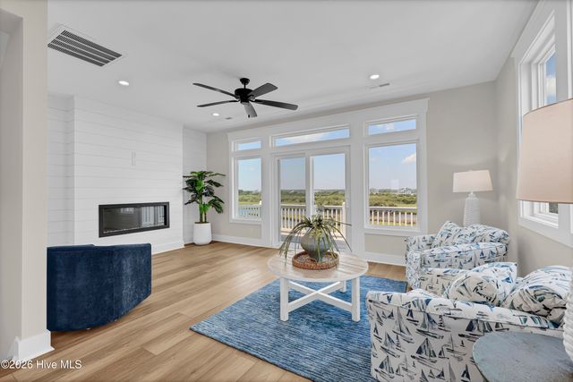 128 Sea Oaks Court, N Topsail Beach, NC 28460