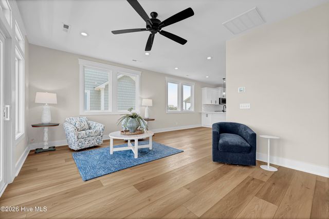 128 Sea Oaks Court, N Topsail Beach, NC 28460