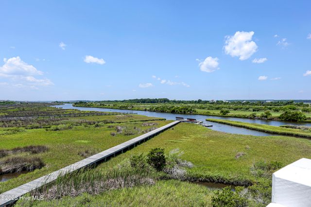 128 Sea Oaks Court, N Topsail Beach, NC 28460
