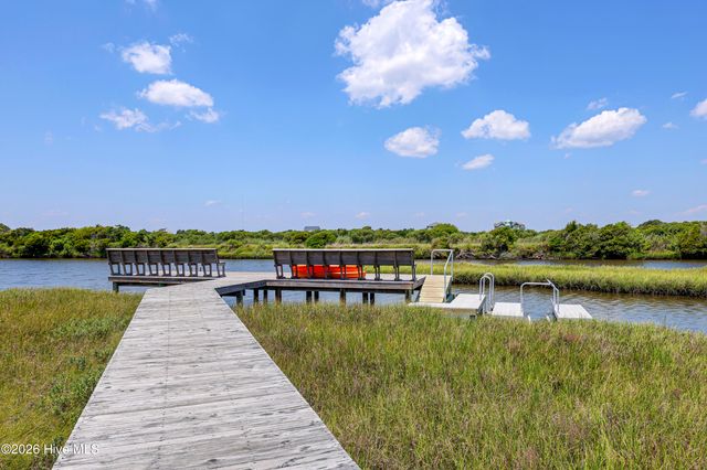 128 Sea Oaks Court, N Topsail Beach, NC 28460