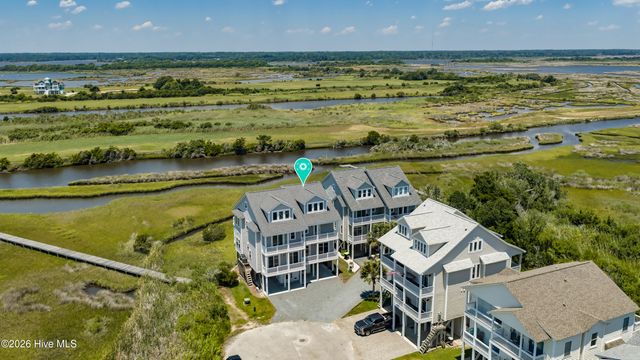 128 Sea Oaks Court, N Topsail Beach, NC 28460