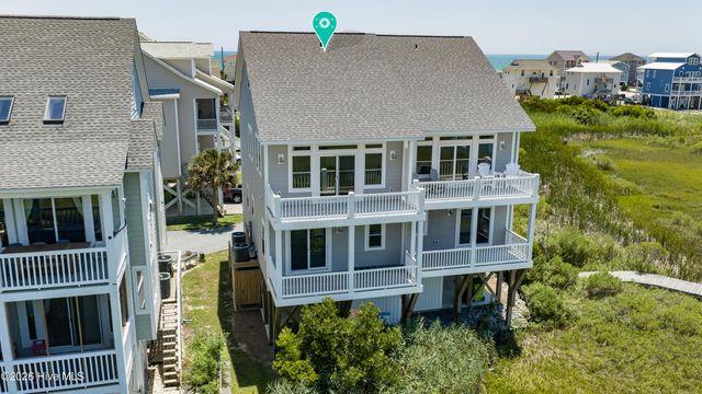 128 Sea Oaks Court, N Topsail Beach, NC 28460
