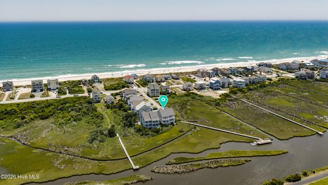 128 Sea Oaks Court, N Topsail Beach, NC 28460