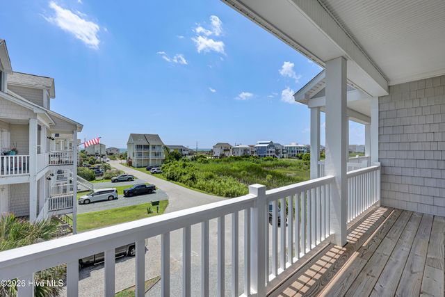 128 Sea Oaks Court, N Topsail Beach, NC 28460