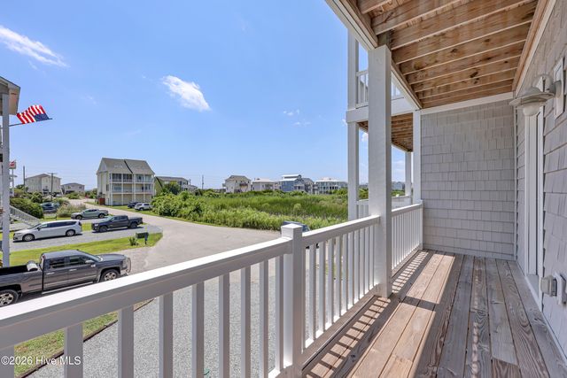 128 Sea Oaks Court, N Topsail Beach, NC 28460