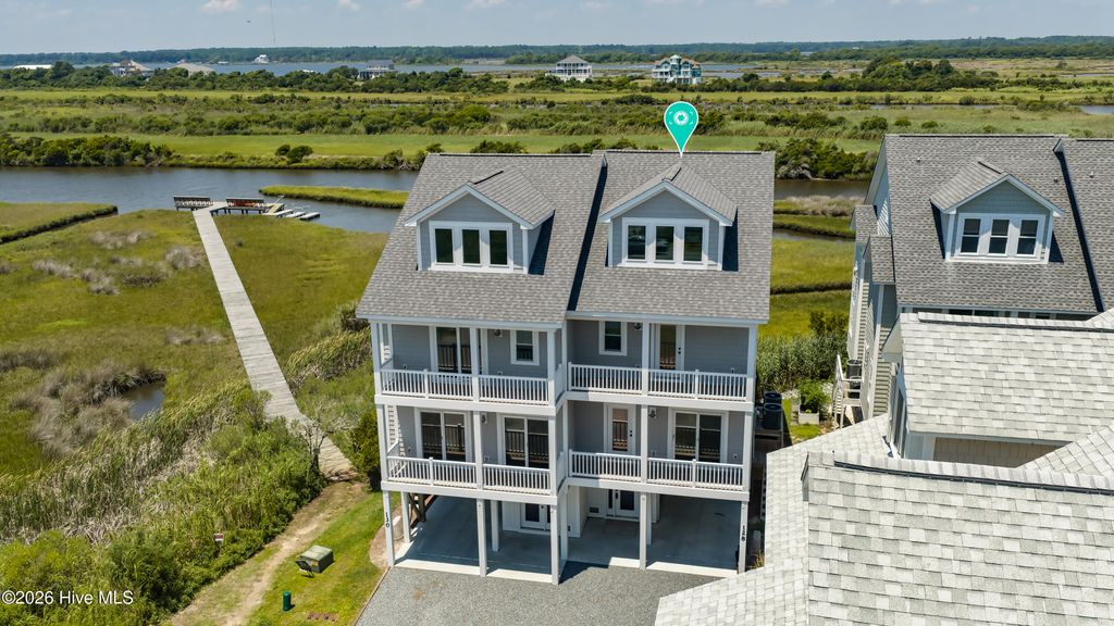 128 Sea Oaks Court, N Topsail Beach, NC 28460