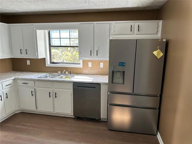 880 Five Forks Trickum Road, Lawrenceville, GA 30046