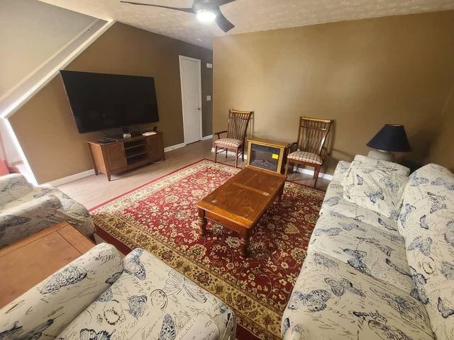 880 Five Forks Trickum Road, Lawrenceville, GA 30046