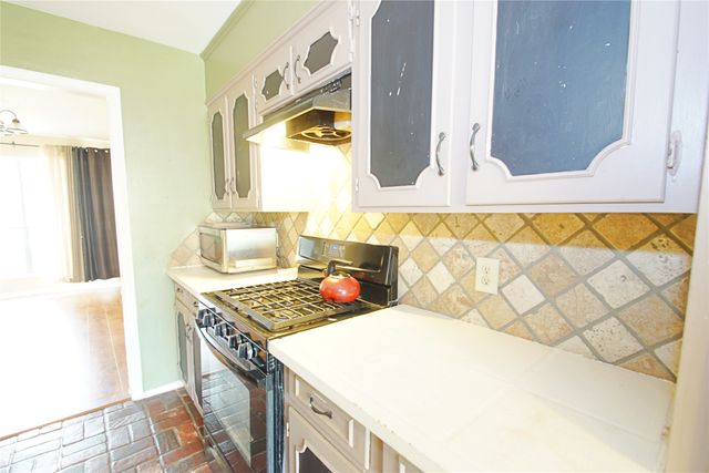 4911 Longstreet Place, Bossier City, LA 71112