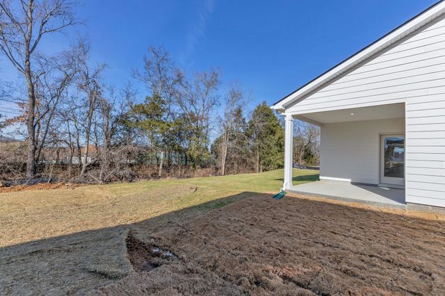 589 Nightengale Ridge Dr, Columbia, TN 38401