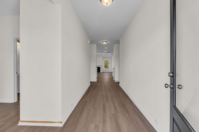 589 Nightengale Ridge Dr, Columbia, TN 38401