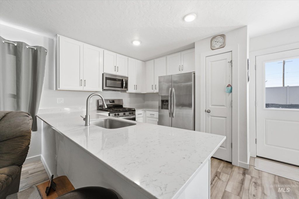 8673 E Love Ct., Nampa, ID 83687 photo 3