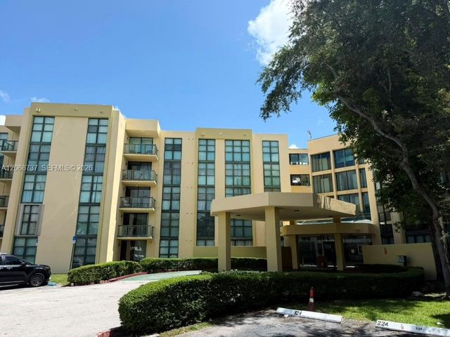 11780 SW 18th Street 215-2, Miami, FL 33175