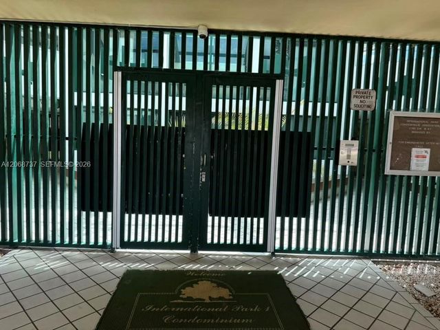 11780 SW 18th Street 215-2, Miami, FL 33175